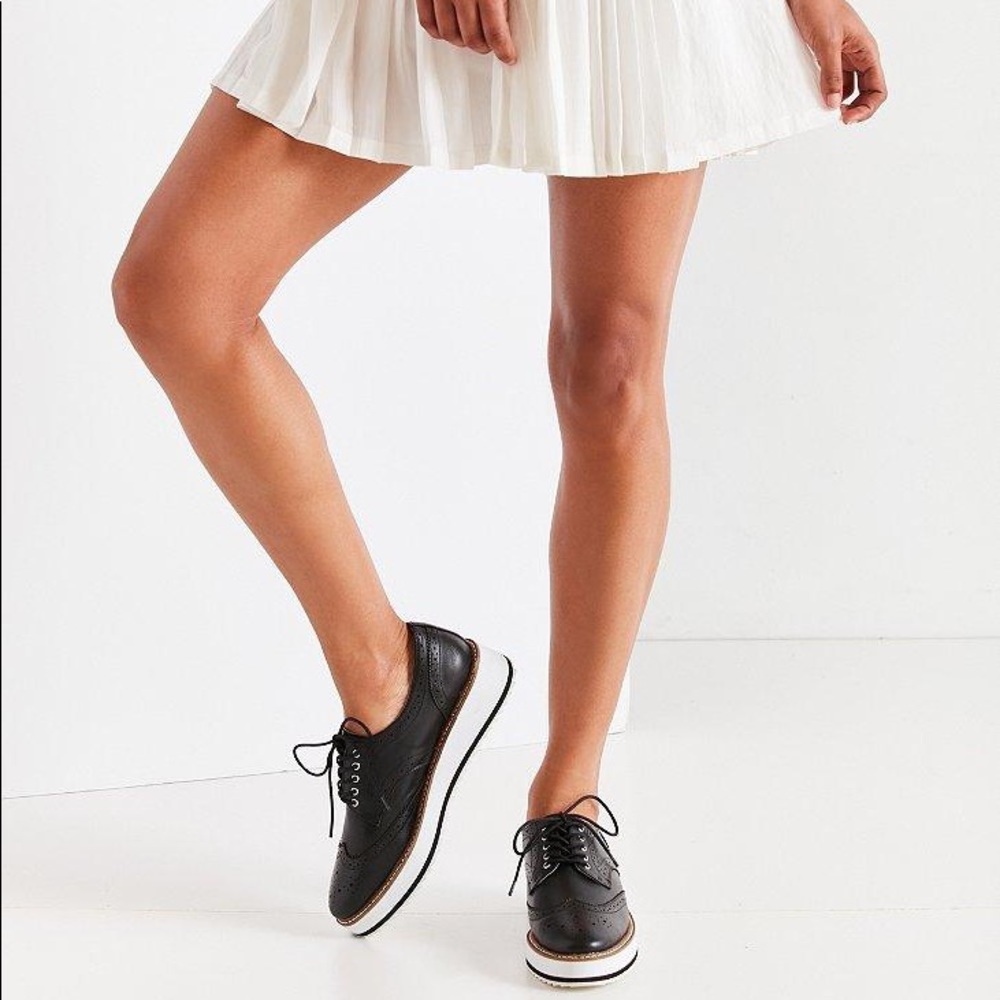 NEW! Shellys London Emma platform oxfords